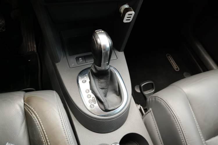 Used Volkswagen Touran 2014 1.4T DSG 30th Anniversary Edition Gear Lever