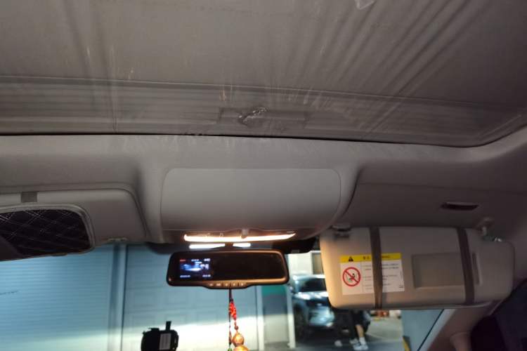 Used Volkswagen Touran 2014 1.4T DSG 30th Anniversary Edition Headliner