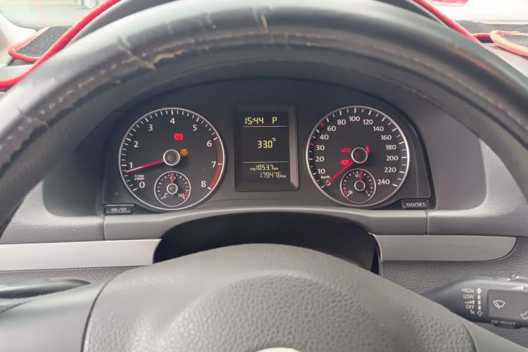 Used Volkswagen Touran 2014 1.4T DSG 30th Anniversary Edition Instrument Cluster