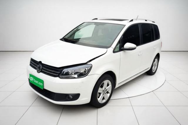 Volkswagen Touran 2014 1.4T DSG 30th Anniversary Edition usado