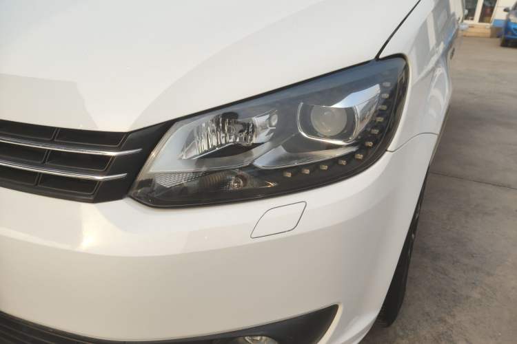 Used Volkswagen Touran 2014 1.4T DSG 30th Anniversary Edition Left Front Headlight