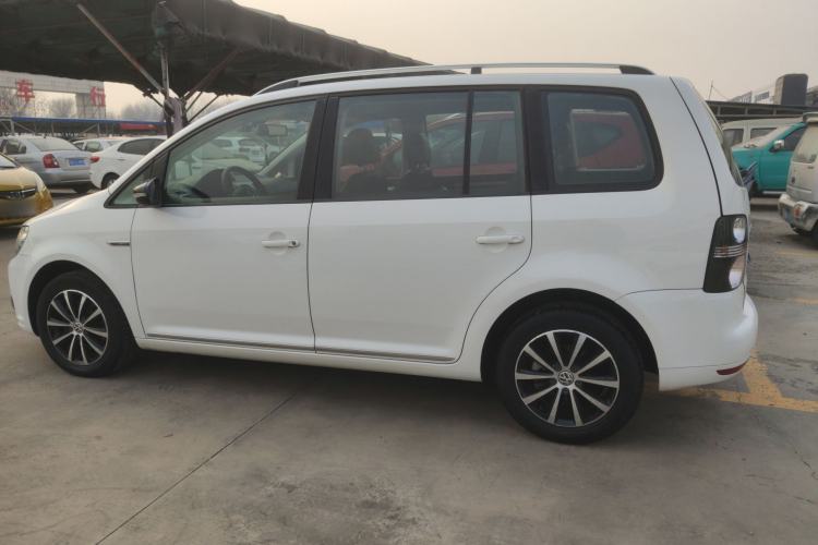 Used Volkswagen Touran 2014 1.4T DSG 30th Anniversary Edition Left Side