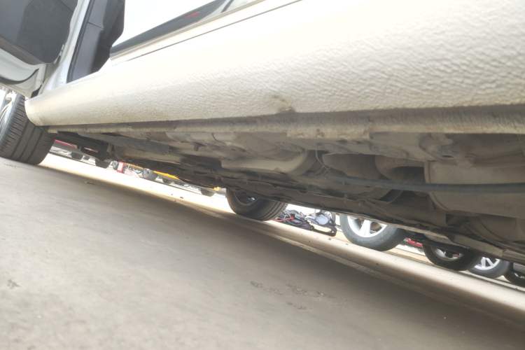 Used Volkswagen Touran 2014 1.4T DSG 30th Anniversary Edition Left Side Sill