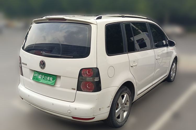 Used Volkswagen Touran 2014 1.4T DSG 30th Anniversary Edition Rear Right 45 Deg