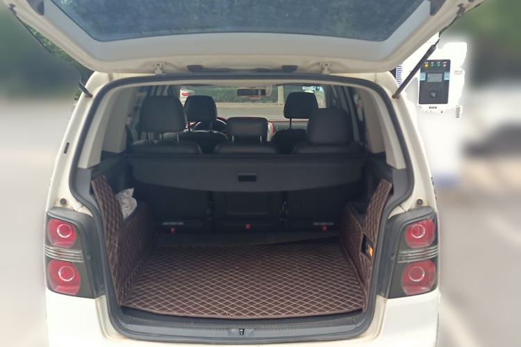 Used Volkswagen Touran 2014 1.4T DSG 30th Anniversary Edition Trunk