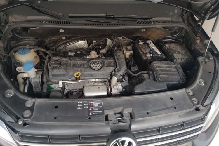 Used Volkswagen Touran 2015 1.4T DSG Comfort Edition 5 Seats Engine Bay