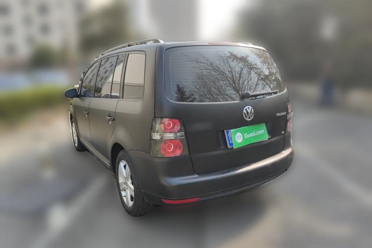 Used Volkswagen Touran 2015 1.4T DSG Comfort Edition 5 Seats Exterior 3