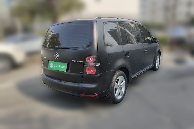 Used Volkswagen Touran 2015 1.4T DSG Comfort Edition 5 Seats Exterior 5