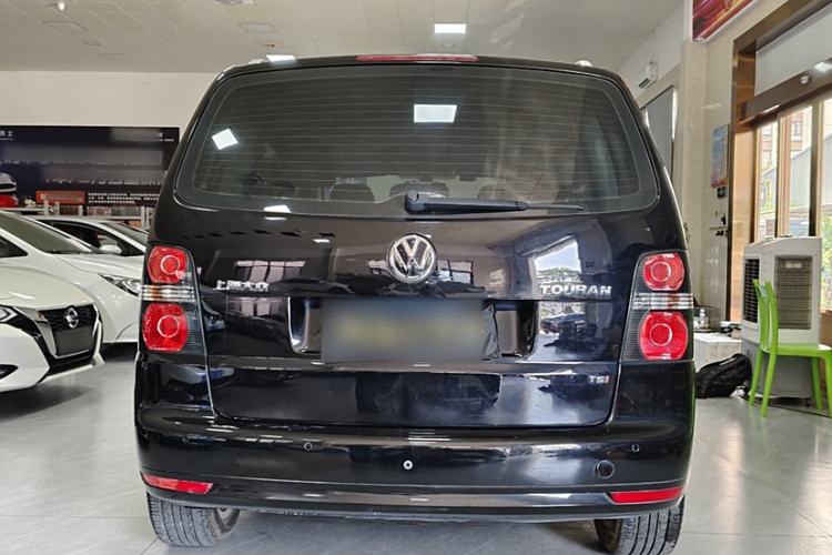 Used Volkswagen Touran 2015 1.4T DSG Comfort Edition 5 Seats Exterior 5