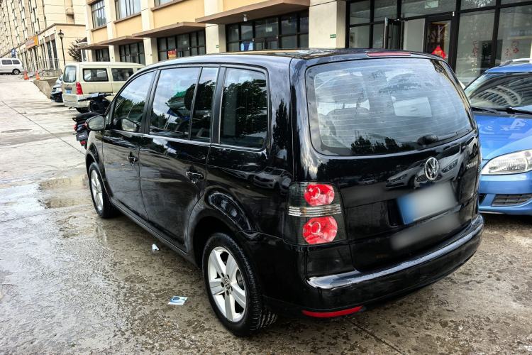 Used Volkswagen Touran 2015 1.4T Manual Fashion Edition 5-Seater Exterior 7