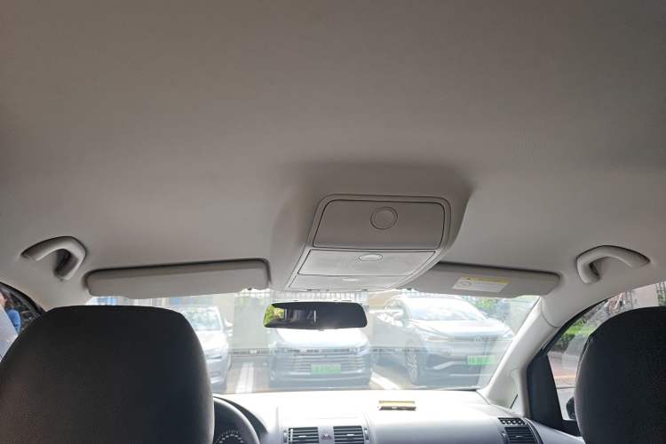 Used Volkswagen Touran 2015 1.4T Manual Fashion Edition 5-Seater Headliner