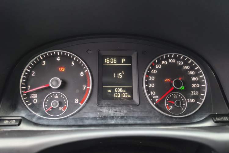 Used Volkswagen Touran 2015 1.4T DSG Comfort Edition 5 Seats Instrument Cluster