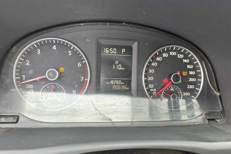 Used Volkswagen Touran 2015 1.4T DSG Comfort Edition 5 Seats Instrument Cluster