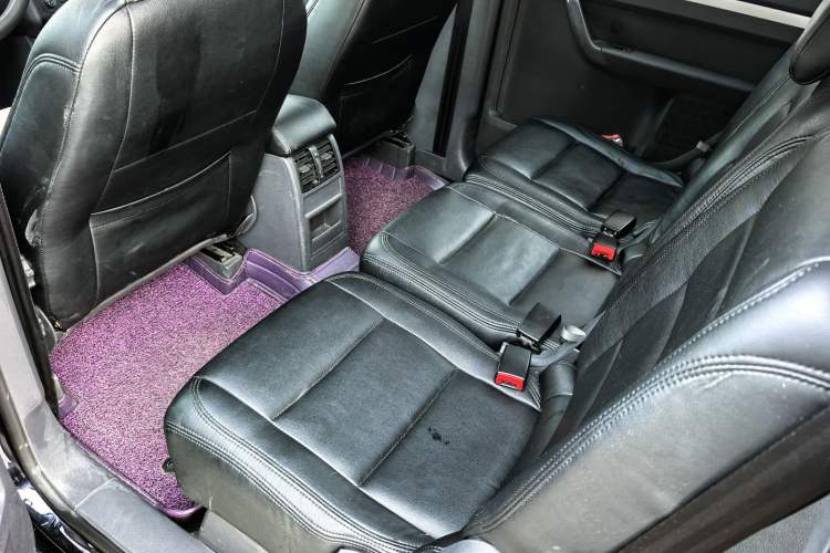 Used Volkswagen Touran 2015 1.4T Manual Fashion Edition 5-Seater Interior 2
