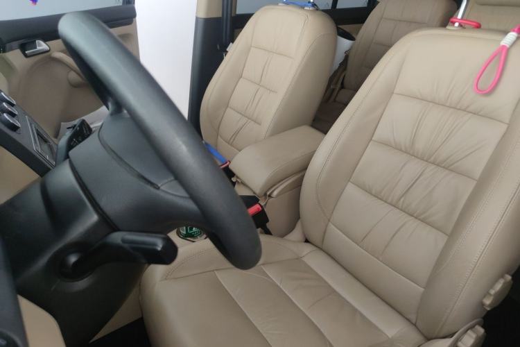 Used Volkswagen Touran 2015 1.4T DSG Comfort Edition 5 Seats Left Front Seat