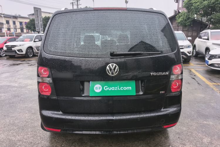 Used Volkswagen Touran 2015 1.4T DSG Comfort Edition 5 Seats Rear