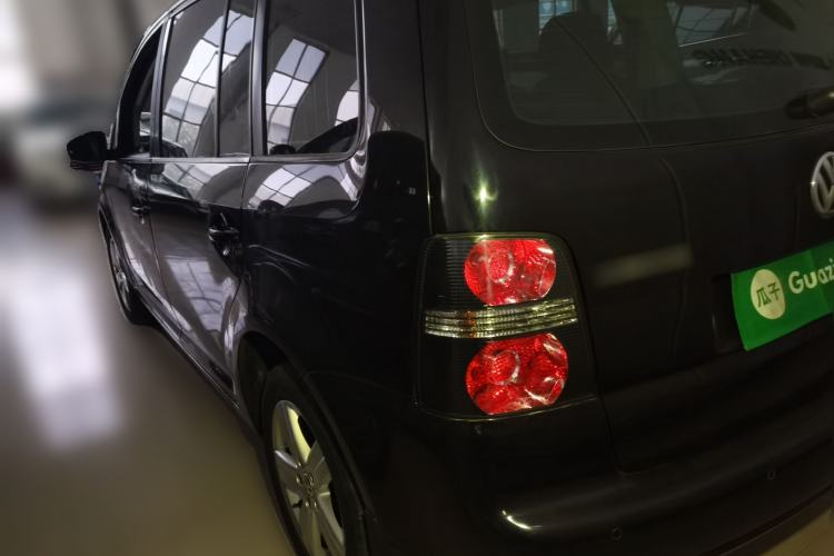 Used Volkswagen Touran 2015 1.4T Manual Fashion Edition 5-Seater Rear Left 45 Deg