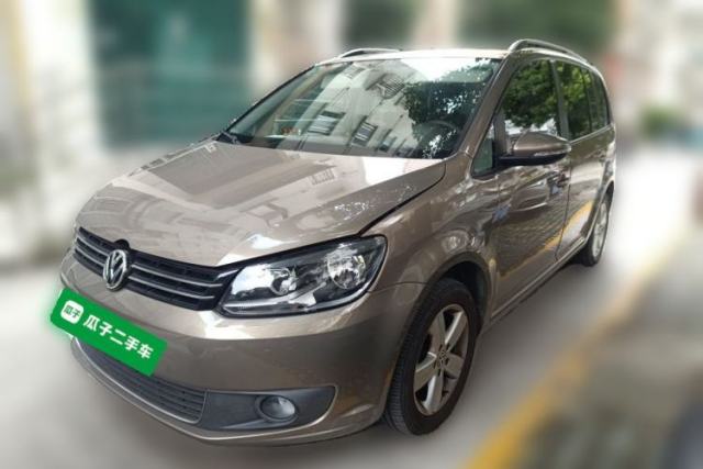 Ojetý Volkswagen Touran 2015 1.4T DSG Comfort Edition 5 Seats