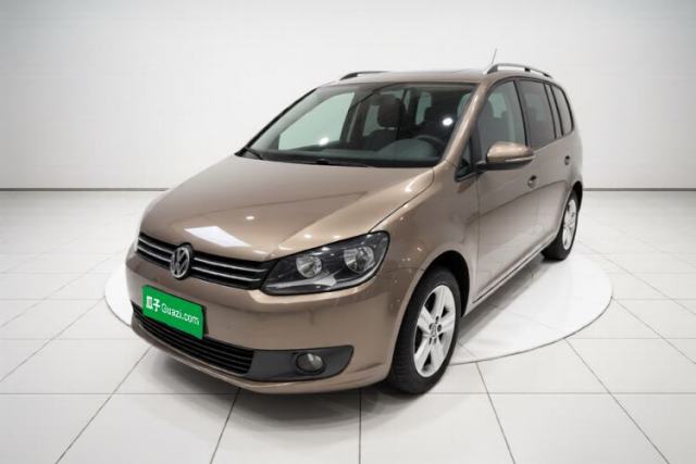 Ojetý Volkswagen Touran 2015 1.4T DSG Comfort Edition 5 Seats