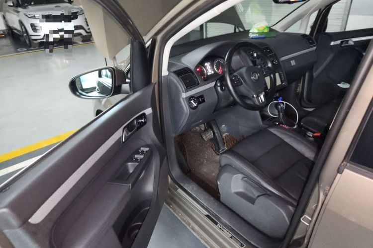 Used Volkswagen Touran 2015 1.4T DSG Flagship Edition 5-seater Driver Seat