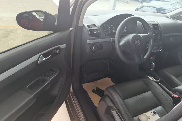 Used Volkswagen Touran 2015 1.4T DSG Comfort Edition 5 Seats Driver Seat