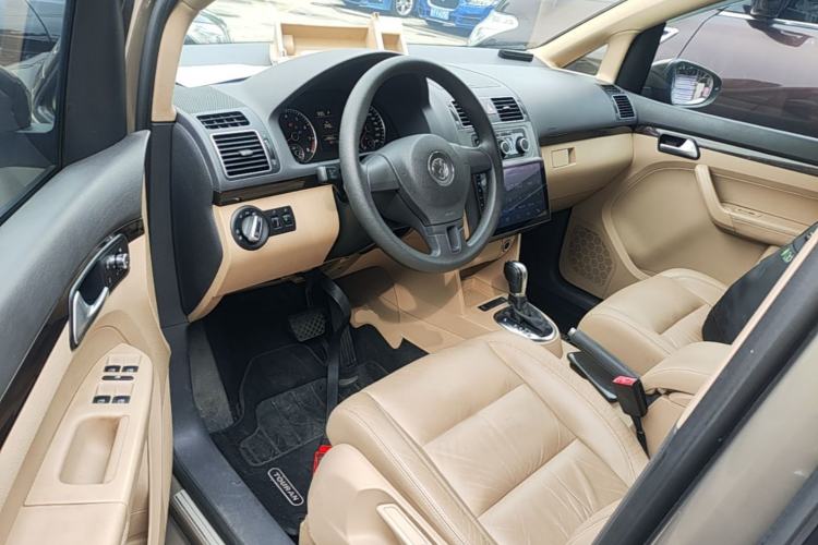 Used Volkswagen Touran 2015 1.4T DSG Comfort Edition 5 Seats Driver Seat