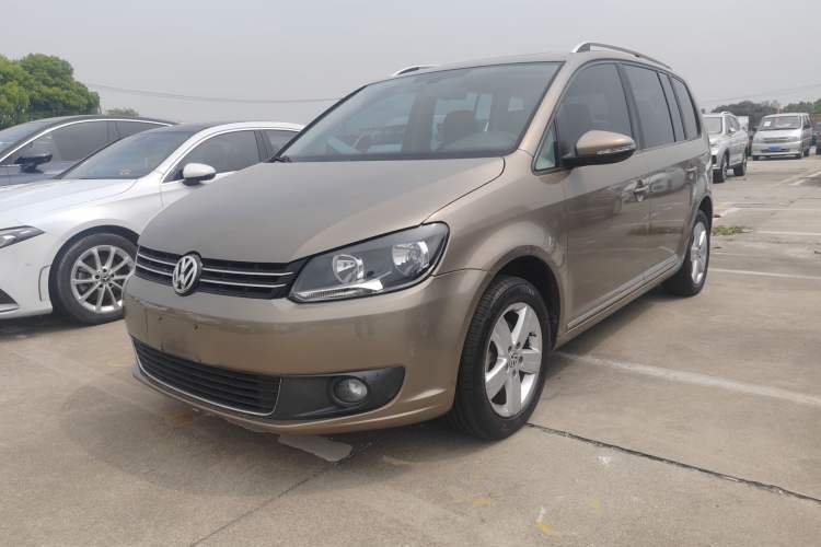 Used Volkswagen Touran 2015 1.4T DSG Comfort Edition 5 Seats Guazi used car, China used car export, Used car for sale, Used  cars, Cheapest cars for sale