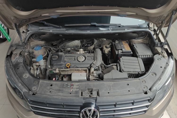 Used Volkswagen Touran 2015 1.4T DSG Comfort Edition 5 Seats Engine Bay