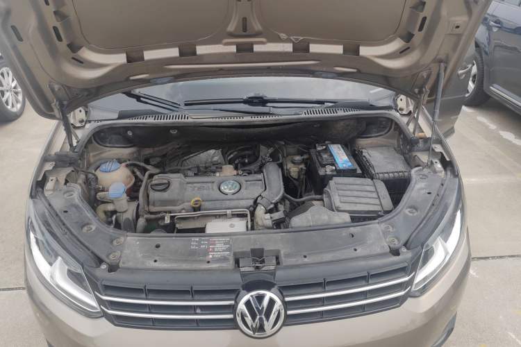 Used Volkswagen Touran 2015 1.4T DSG Comfort Edition 5 Seats Engine Bay