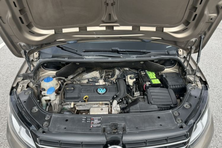 Used Volkswagen Touran 2015 1.4T DSG Comfort Edition 5 Seats Engine Bay