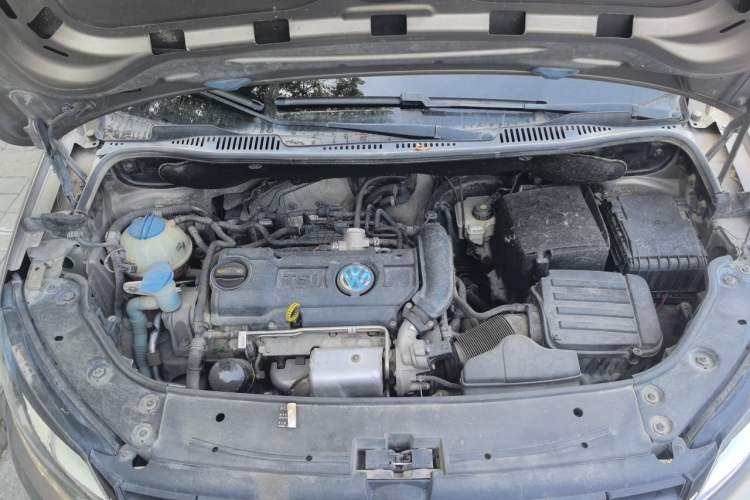 Used Volkswagen Touran 2015 1.4T Manual Fashion Edition 5-Seater Engine Bay