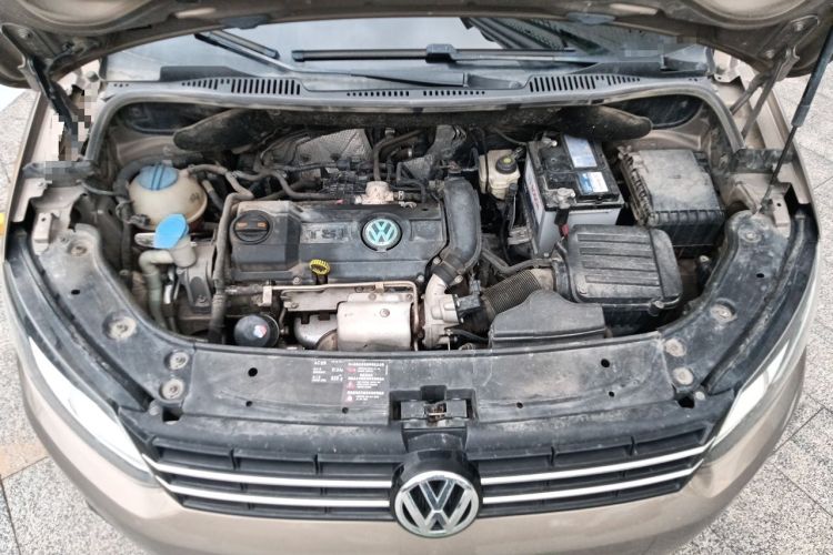 Used Volkswagen Touran 2015 1.4T DSG Comfort Edition 5 Seats Engine Bay