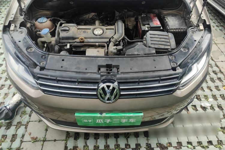 Used Volkswagen Touran 2015 1.4T DSG Comfort Edition 5 Seats Engine Bay