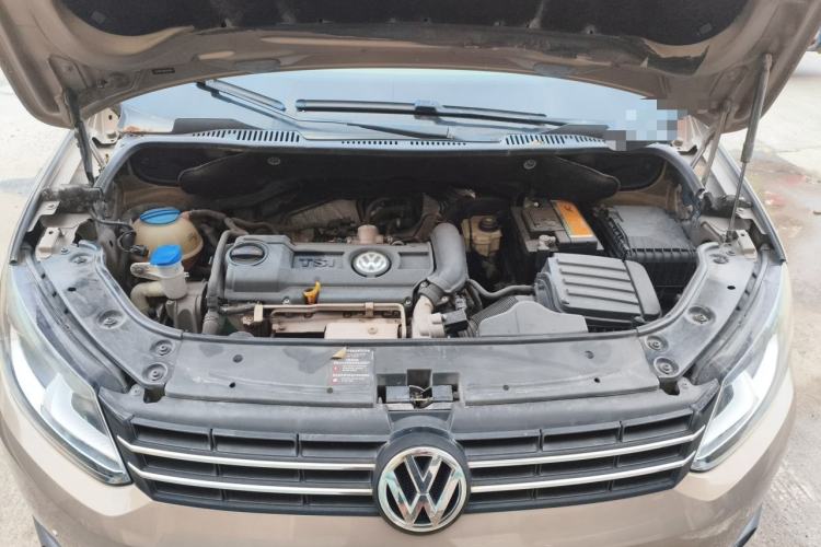 Used Volkswagen Touran 2015 1.4T Manual Fashion Edition 5-Seater Engine Bay