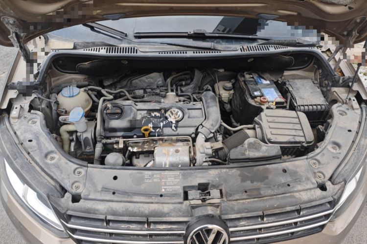 Used Volkswagen Touran 2015 1.4T Manual Fashion Edition 5-Seater Engine Bay