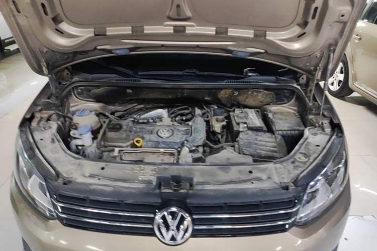 Used Volkswagen Touran 2015 1.4T DSG Comfort Edition 5 Seats Engine Bay