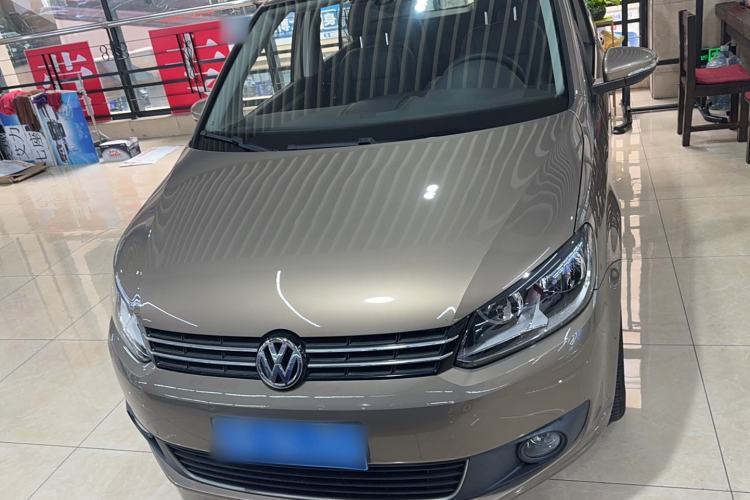 Used Volkswagen Touran 2015 1.4T DSG Comfort Edition 5 Seats Exterior 1