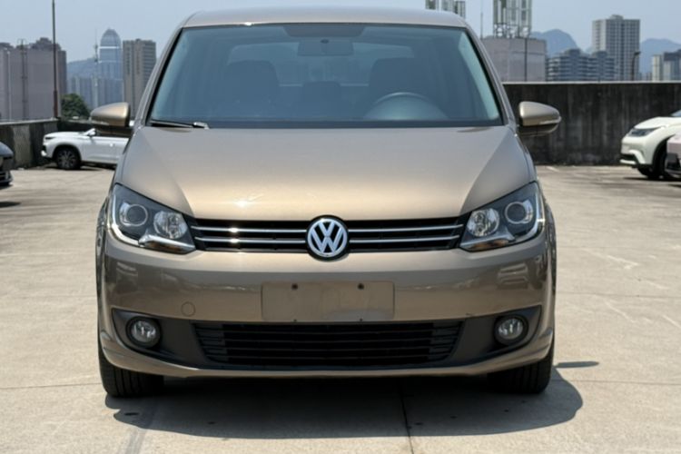 Used Volkswagen Touran 2015 1.4T Manual Fashion Edition 5-Seater Exterior 2
