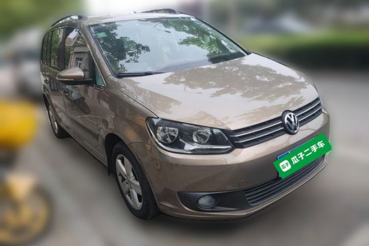 Used Volkswagen Touran 2015 1.4T Manual Fashion Edition 5-Seater Exterior 2