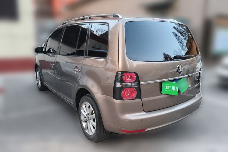 Used Volkswagen Touran 2015 1.4T DSG Luxury Edition 5-Seater Exterior 3