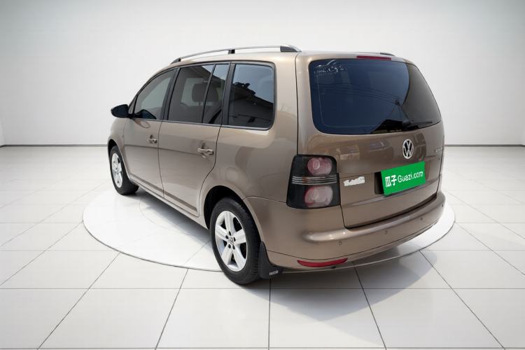Used Volkswagen Touran 2015 1.4T Manual Fashion Edition 5-Seater Exterior 3