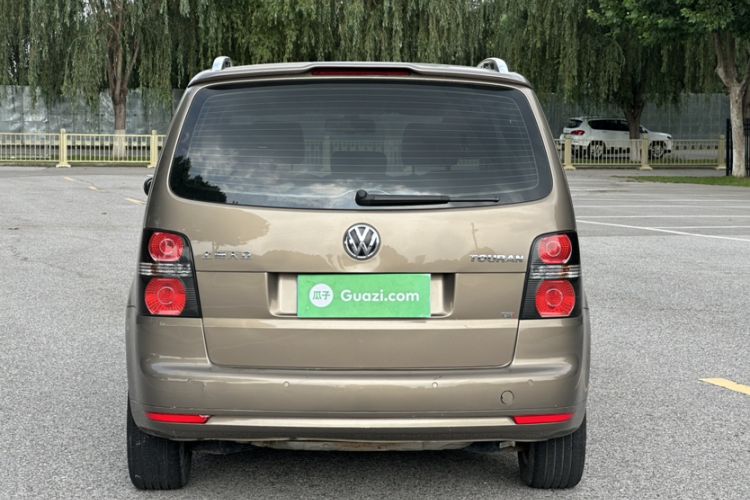 Used Volkswagen Touran 2015 1.4T DSG Comfort Edition 5 Seats Exterior 4