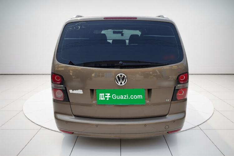 Used Volkswagen Touran 2015 1.4T Manual Fashion Edition 5-Seater Exterior 4