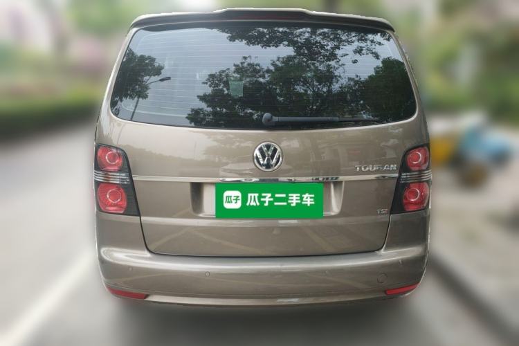 Used Volkswagen Touran 2015 1.4T Manual Fashion Edition 5-Seater Exterior 4