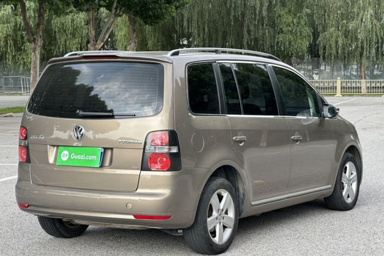 Used Volkswagen Touran 2015 1.4T DSG Comfort Edition 5 Seats Exterior 7