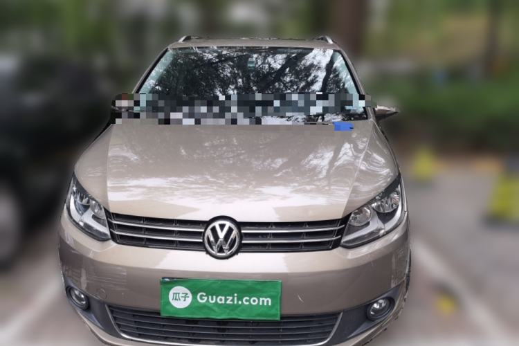 Used Volkswagen Touran 2015 1.4T Manual Comfort Edition 5-Seater Front