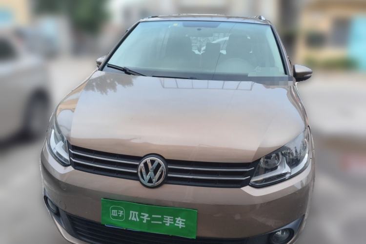 Used Volkswagen Touran 2015 1.4T Manual Fashion Edition 5-Seater Front