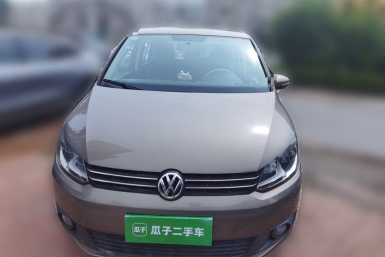 Used Volkswagen Touran 2015 1.4T Manual Fashion Edition 5-Seater Front