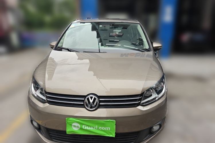 Used Volkswagen Touran 2015 1.4T Manual Fashion Edition 5-Seater Front