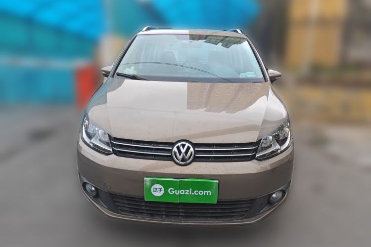 Used Volkswagen Touran 2015 1.4T Manual Fashion Edition 5-Seater Front